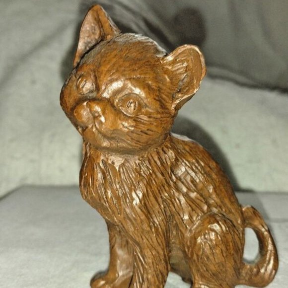 Cat Sculpture Made of Crushed Pecan Shells Beautiful by Red Mill of VA. Vintage - Picture 1 of 11